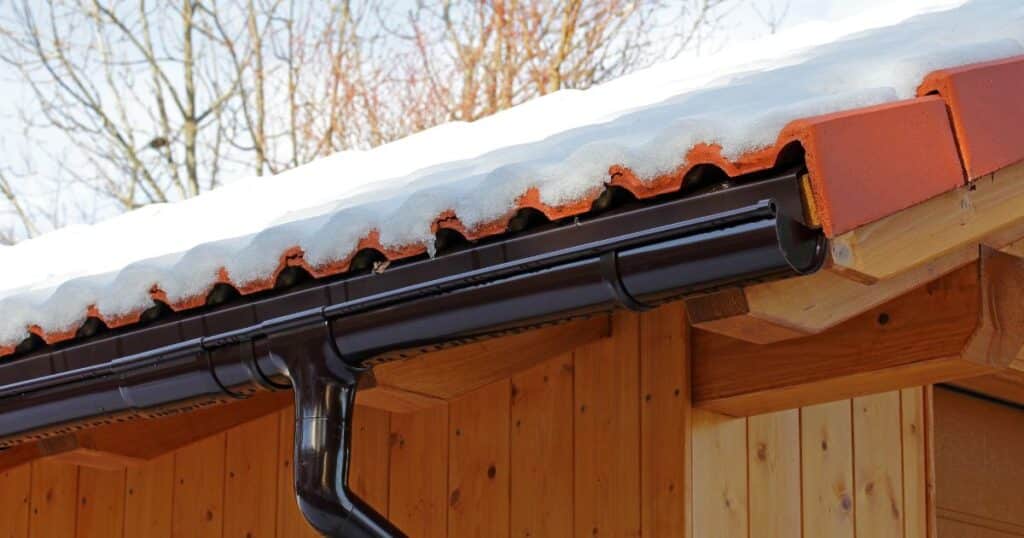 Тенекеджийски услуги